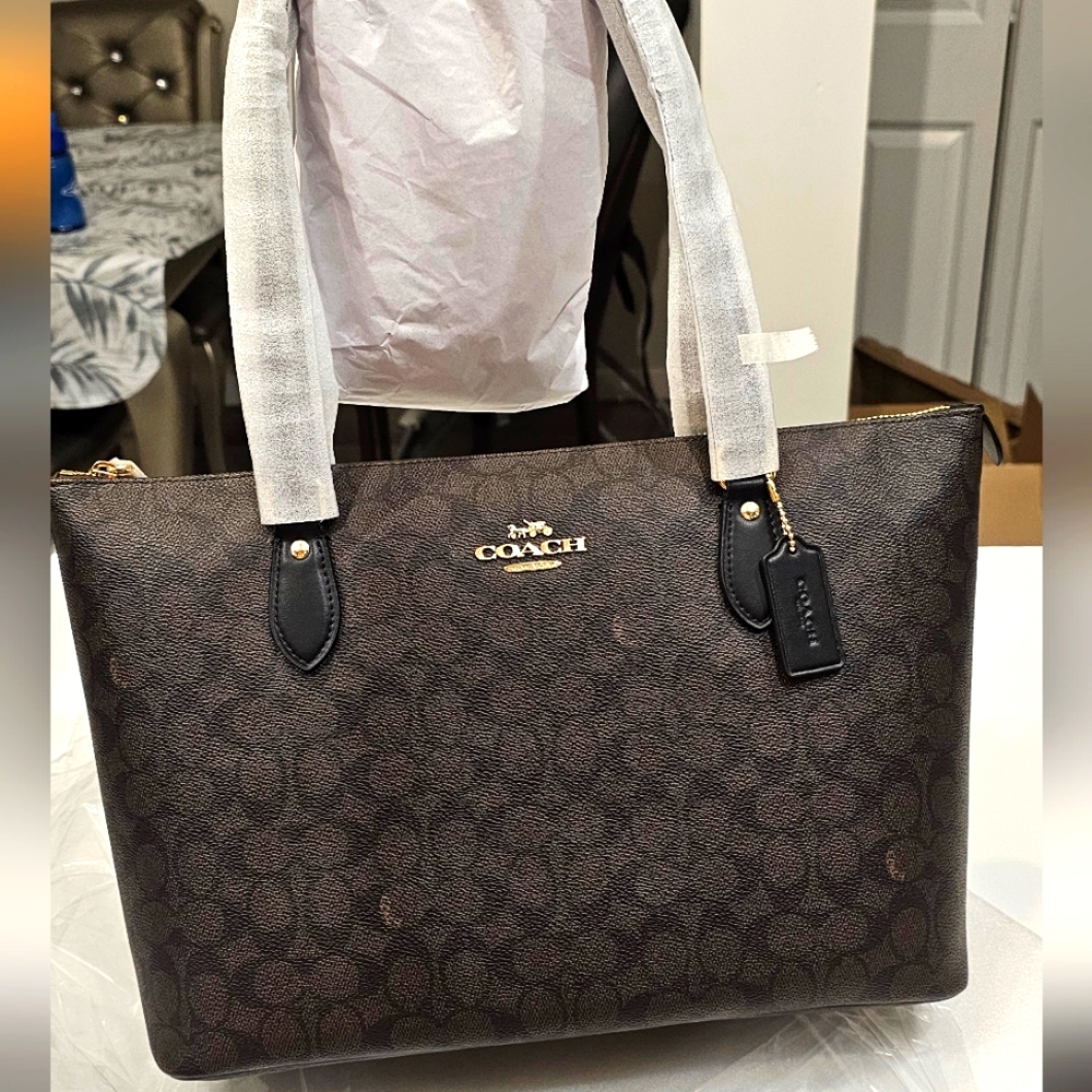 NWT Coach Gallery Tote Bag In Signature Canvas